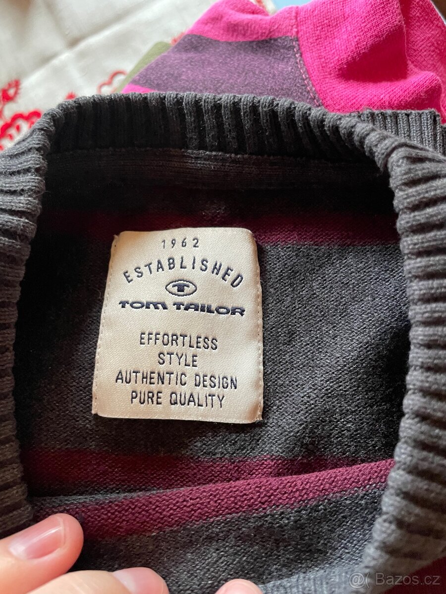 Pánský lehký svetr s pruhy vel. S - 6