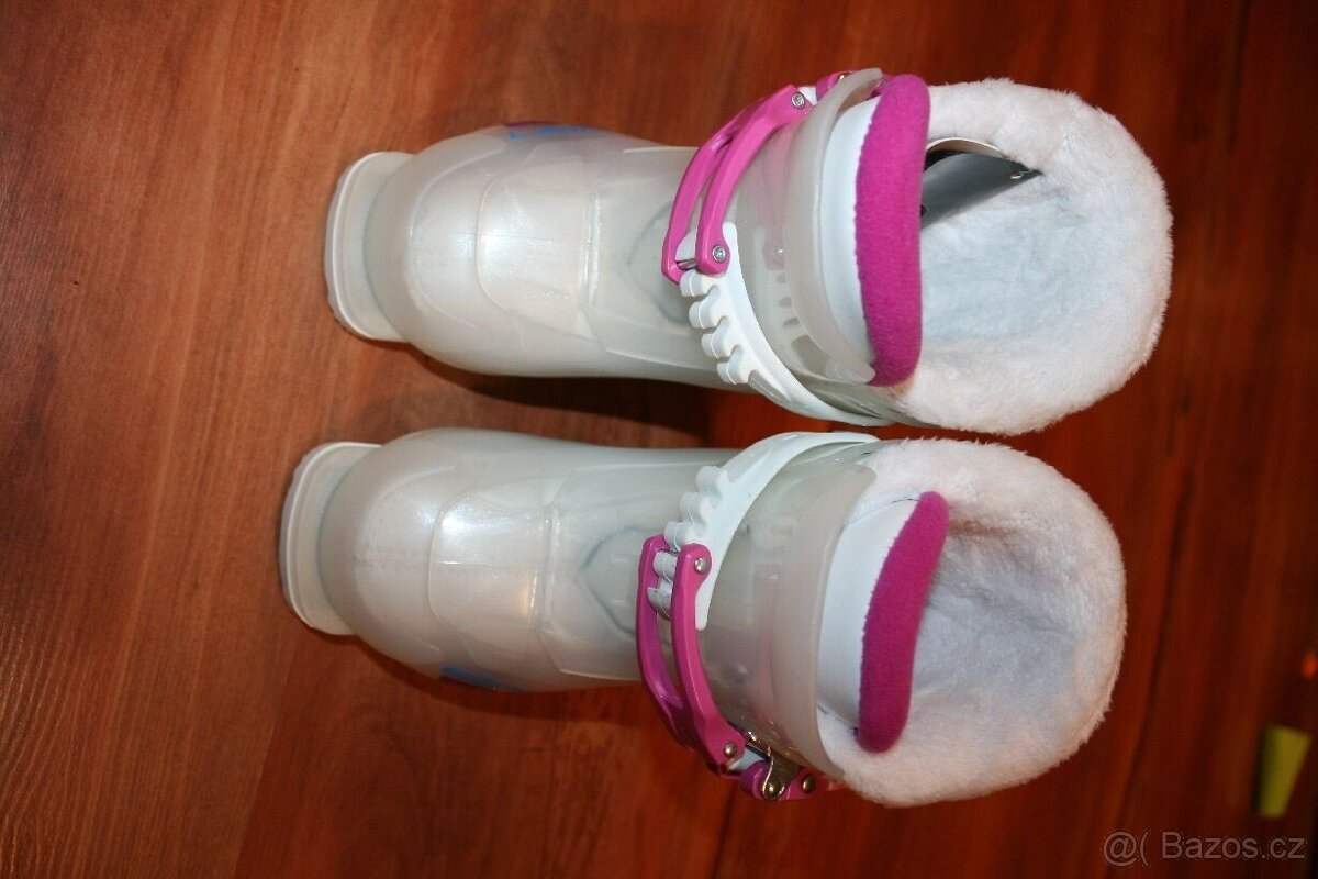 divcí lyže Atomic 70 cm , lyžaky Elan - 6