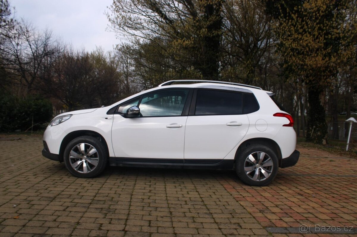 Peugeot 2008 1.2 PureTech Style - 6