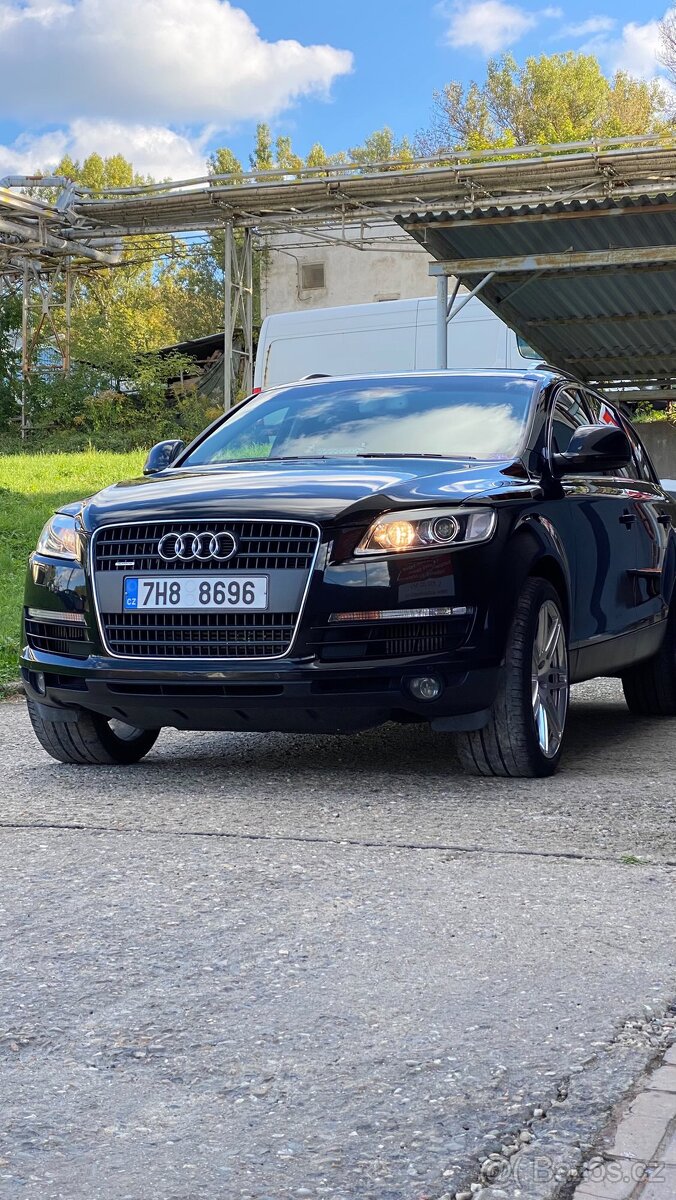Audi Q7 4.2TDI - 6