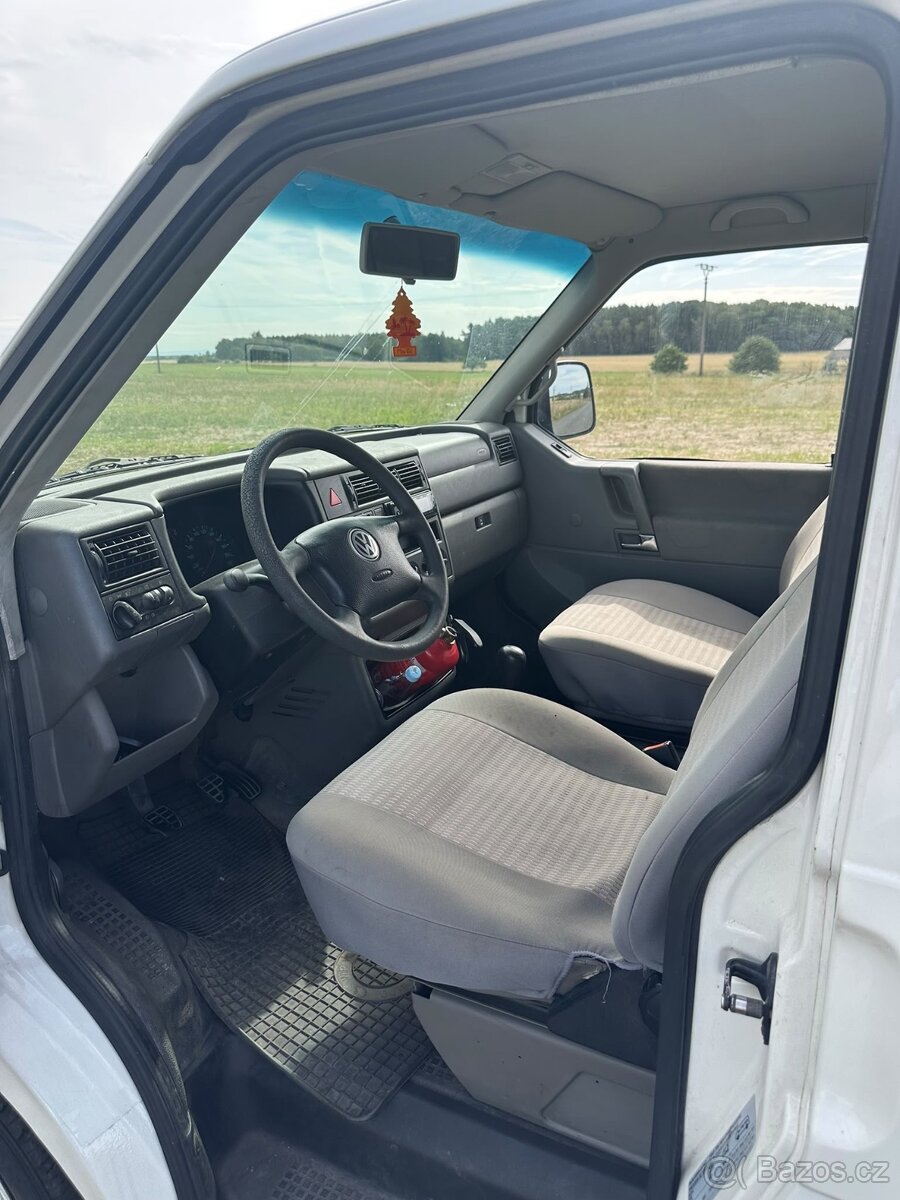 Prodám T4 Caravelle long 2.5 TDI - 6