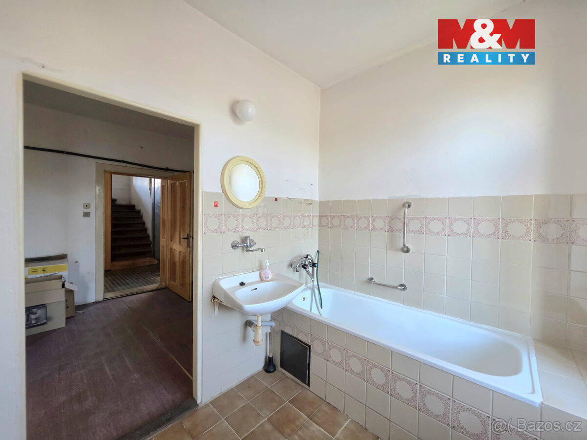 Prodej bytu 3+1, 98 m², Krnov, ul. Partyzánů - 6