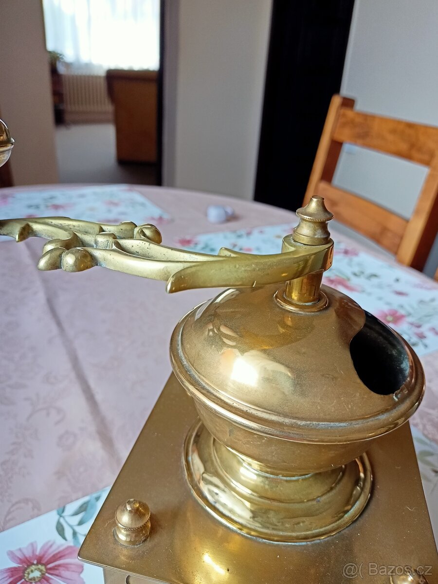 Mlýnek na kávu - 6