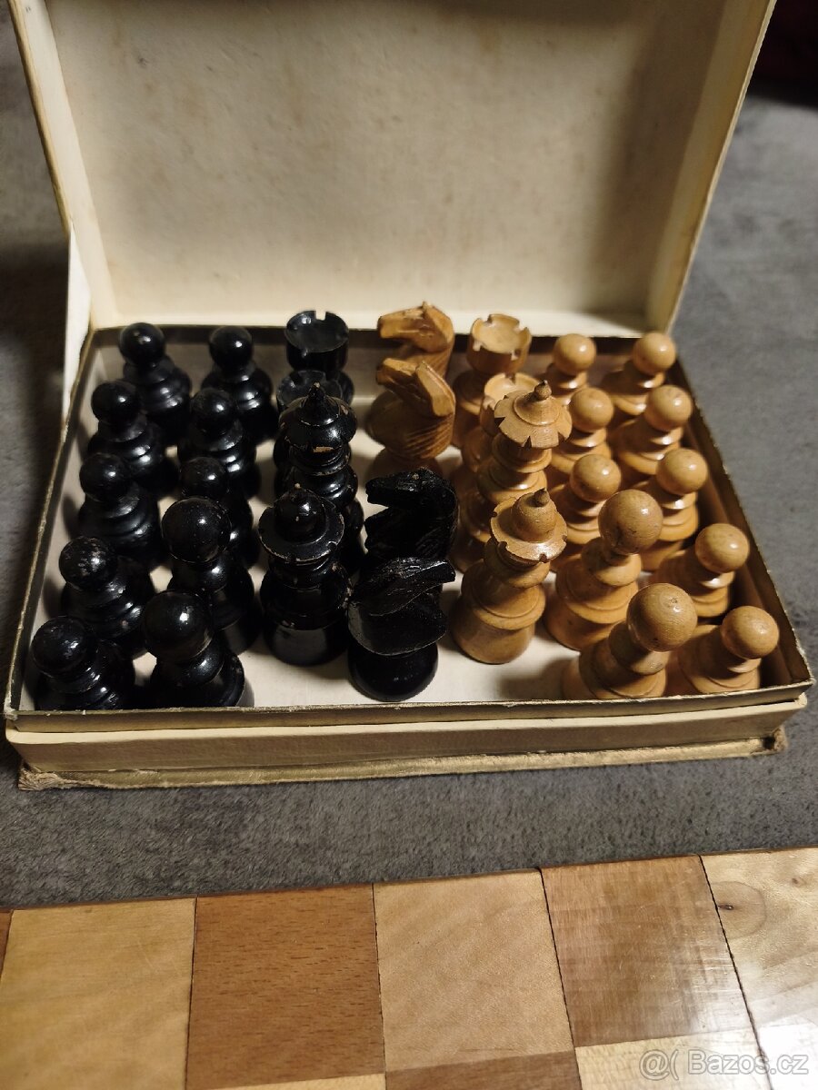 Staré dřevěné šachy - 6