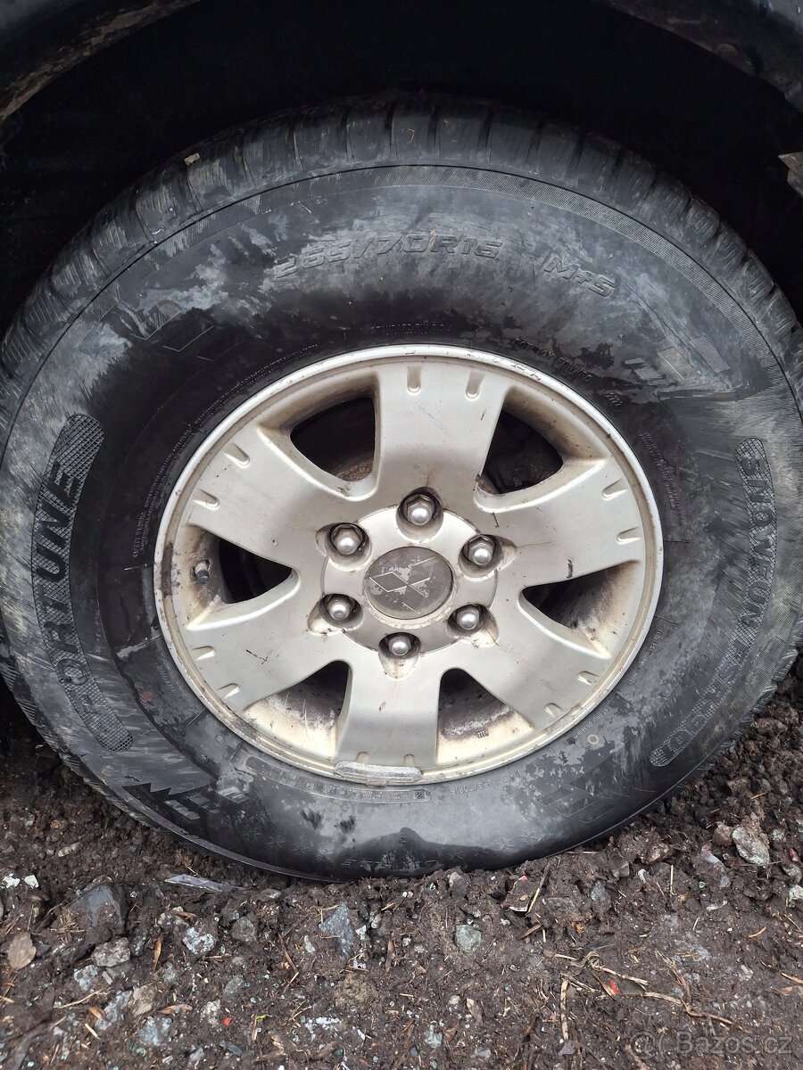 Mitsubishi pajero 3.2idtd na dily - 6