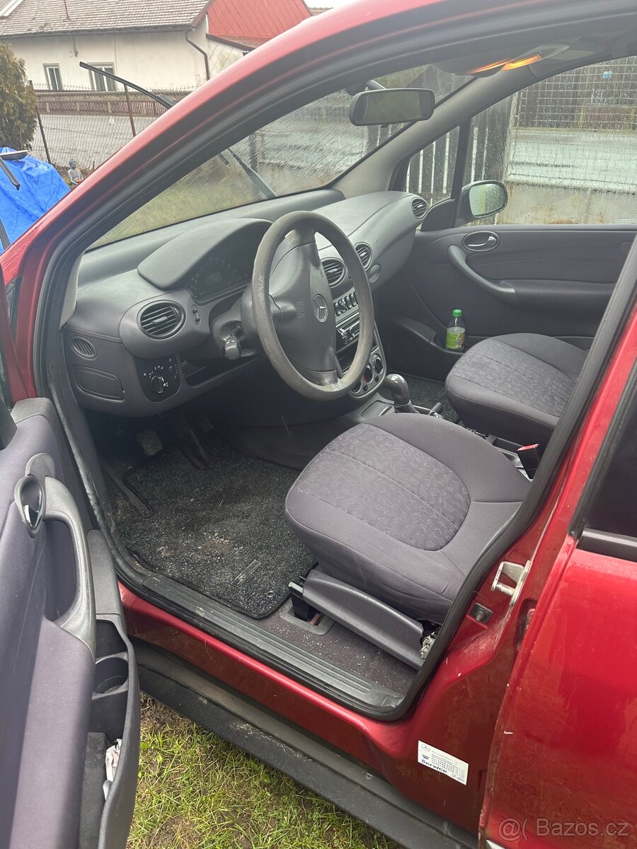 Mercedes A 140 - 6