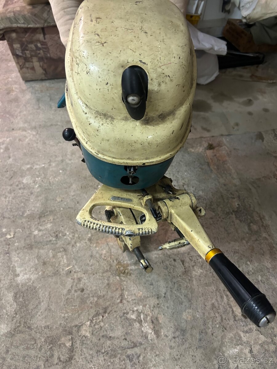 Lodní motor Moskva - 6