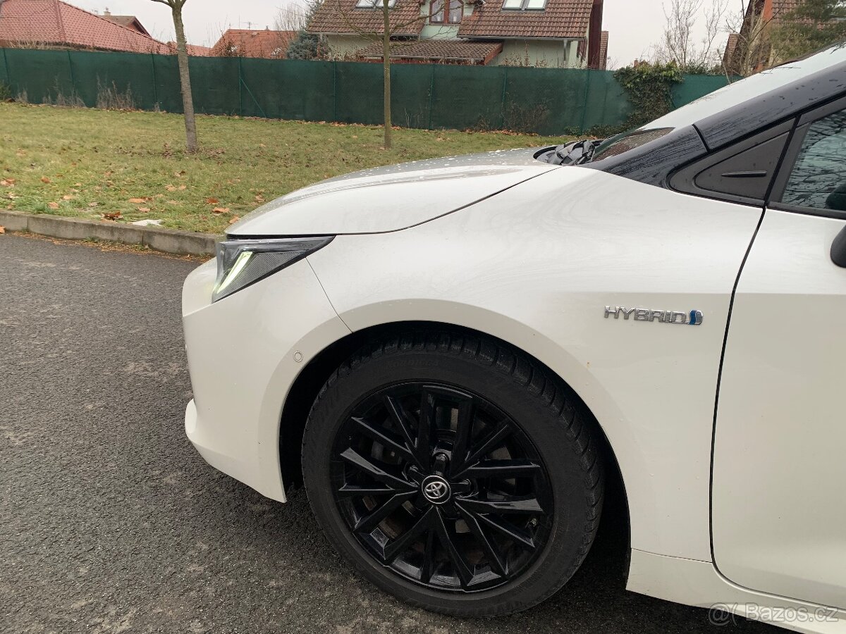 Toyota Corolla 2.0 hybrid Gr paket - 6