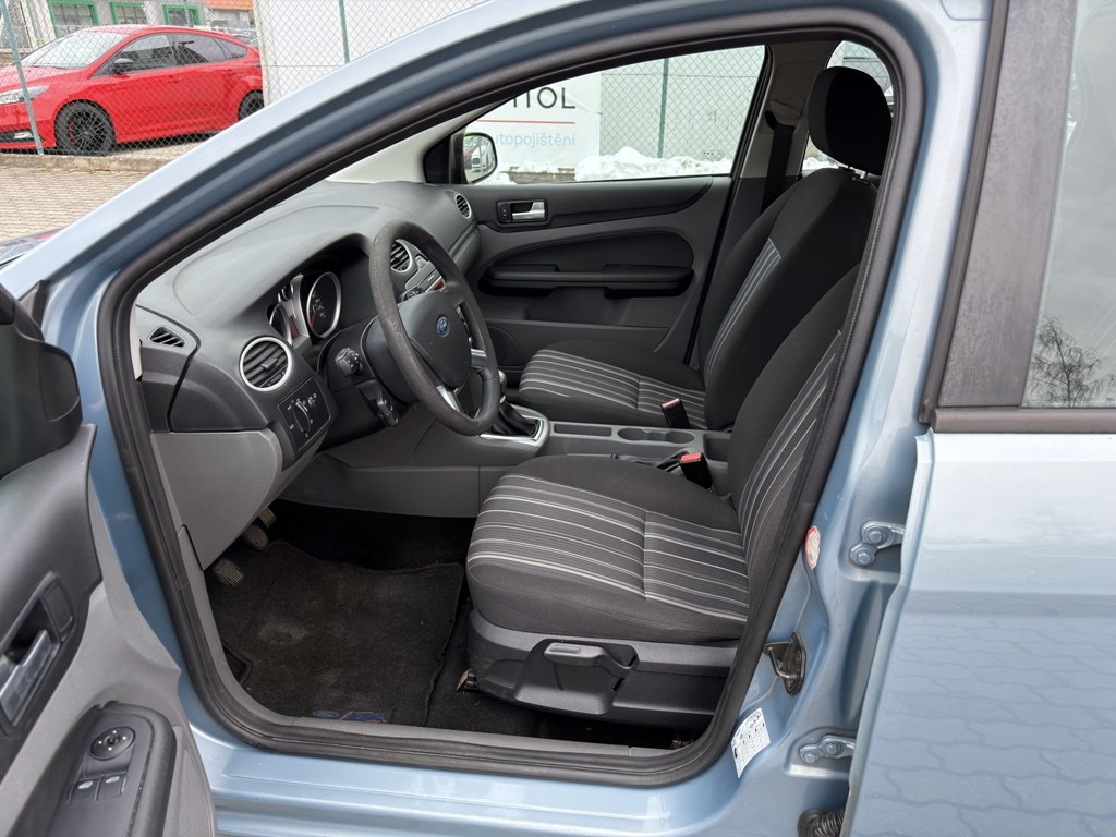 Ford Focus, 1.6i 85 kW klima - 6