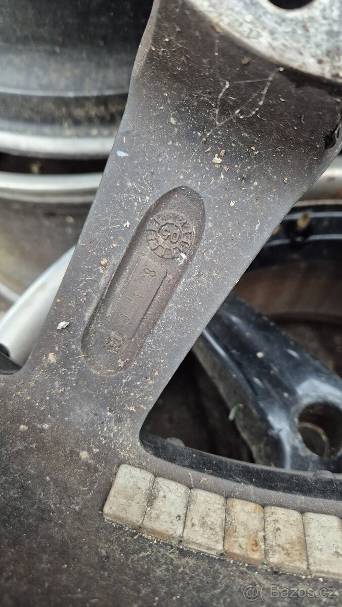 Al kola 8Jx18 5x120 - 6