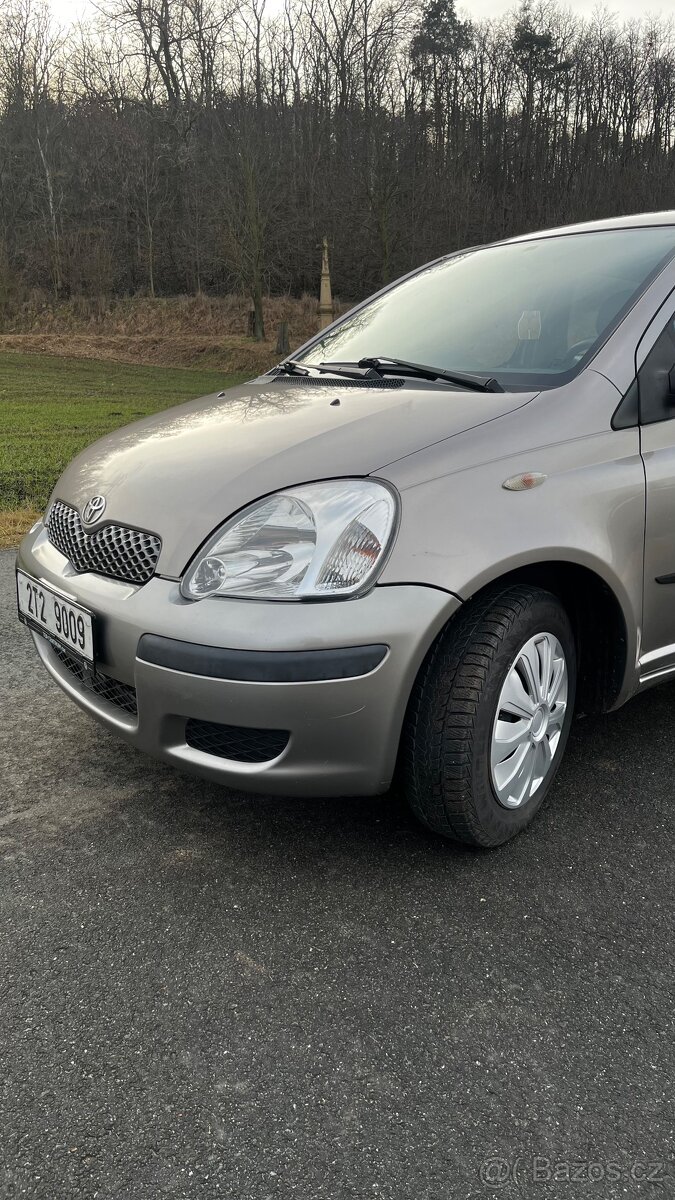 Toyota Yaris 2003 - 6