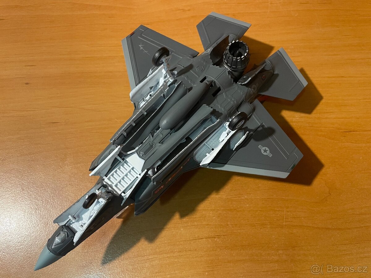 F35B LIGHTNING - model letadla 1:72 - 6