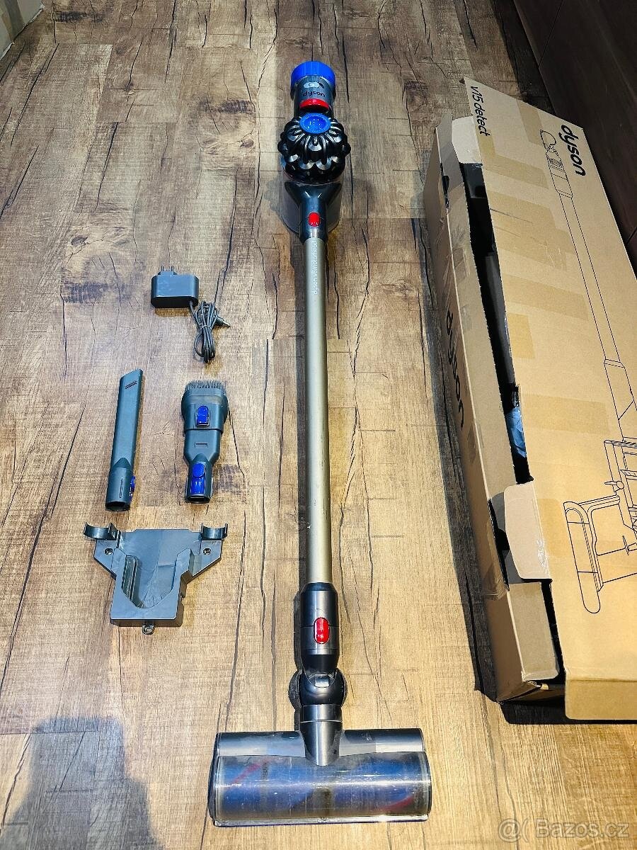 Tyčový vysavač Dyson V8 Motorhead - 6