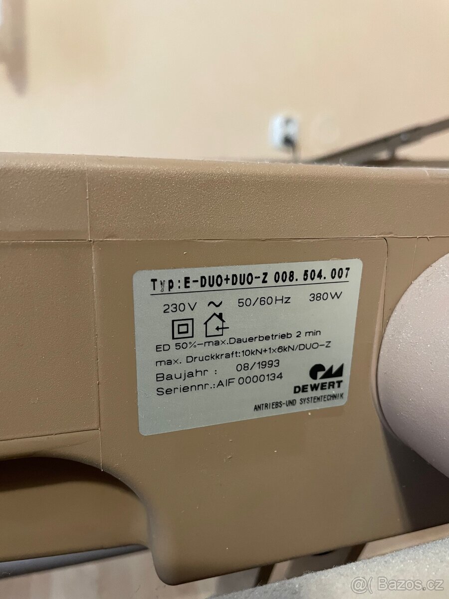 Zdravotní elektrická polohovací postel - 6