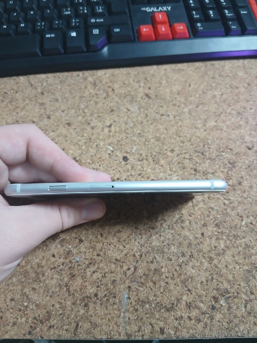 iPhone 6S 32GB silver A - 6