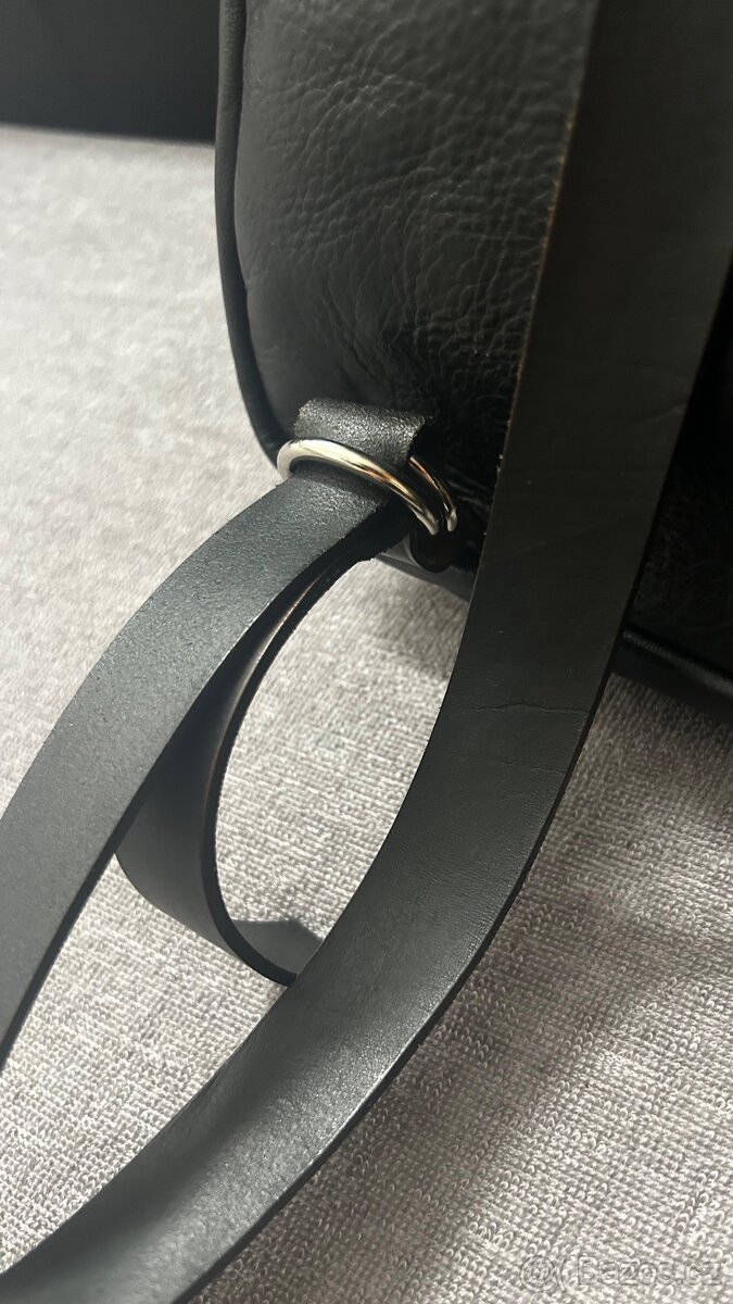 Černý kožený batoh Vespucci - 6