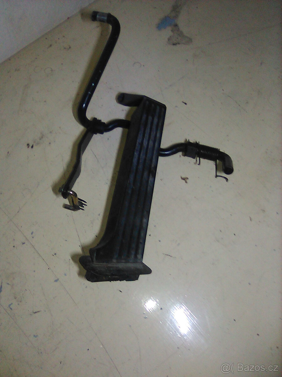 Bmw e34 525 spínačka, posilovač, plynový pedál, pravé zrcátk - 6