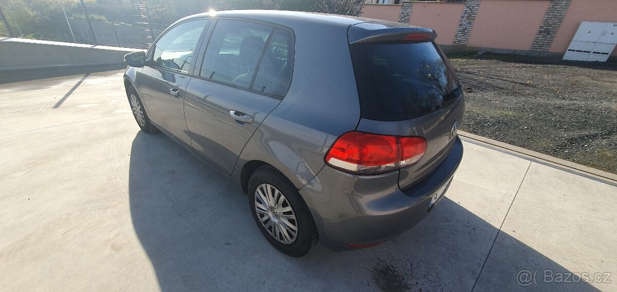 VOLKSWAGEN GOLF VI 1.6MPI 75 KW KLIMA NOVÁ STK - 6