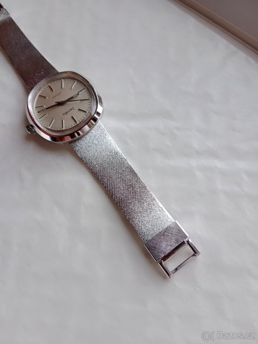 Krásné funkční postříbřené hodinky Zentra - 6