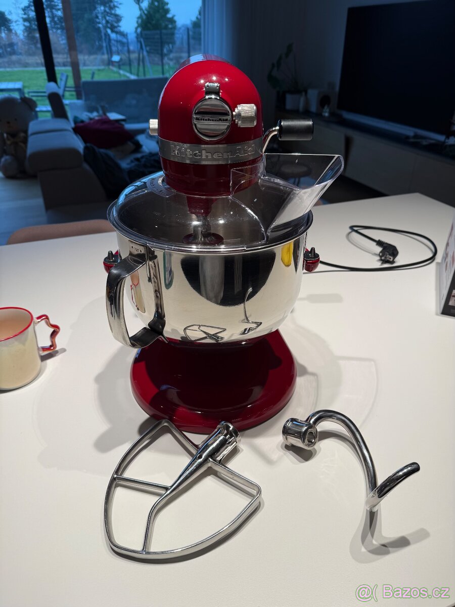KitchenAid Kuchyňský robot Artisan 5KSM7580 červená - 6