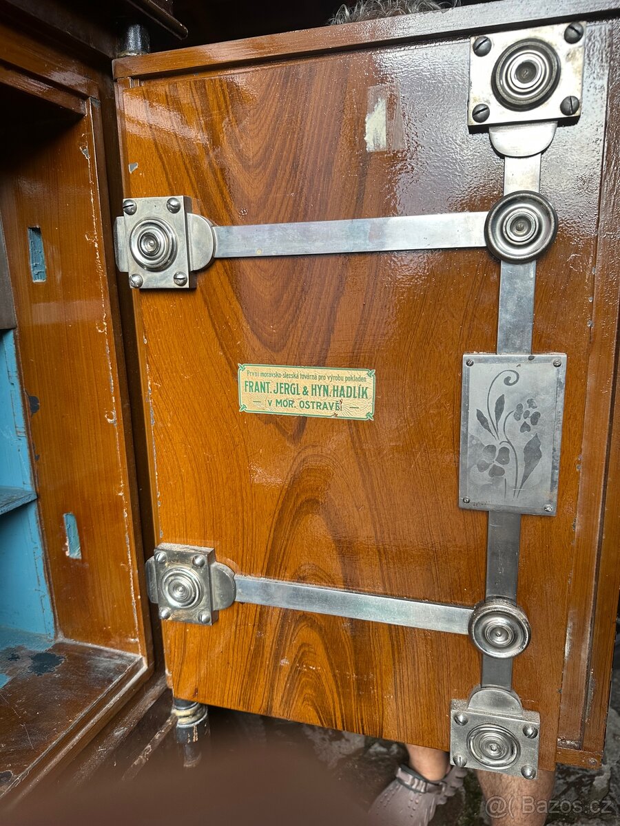 Starožitný trezor Popelka - 6