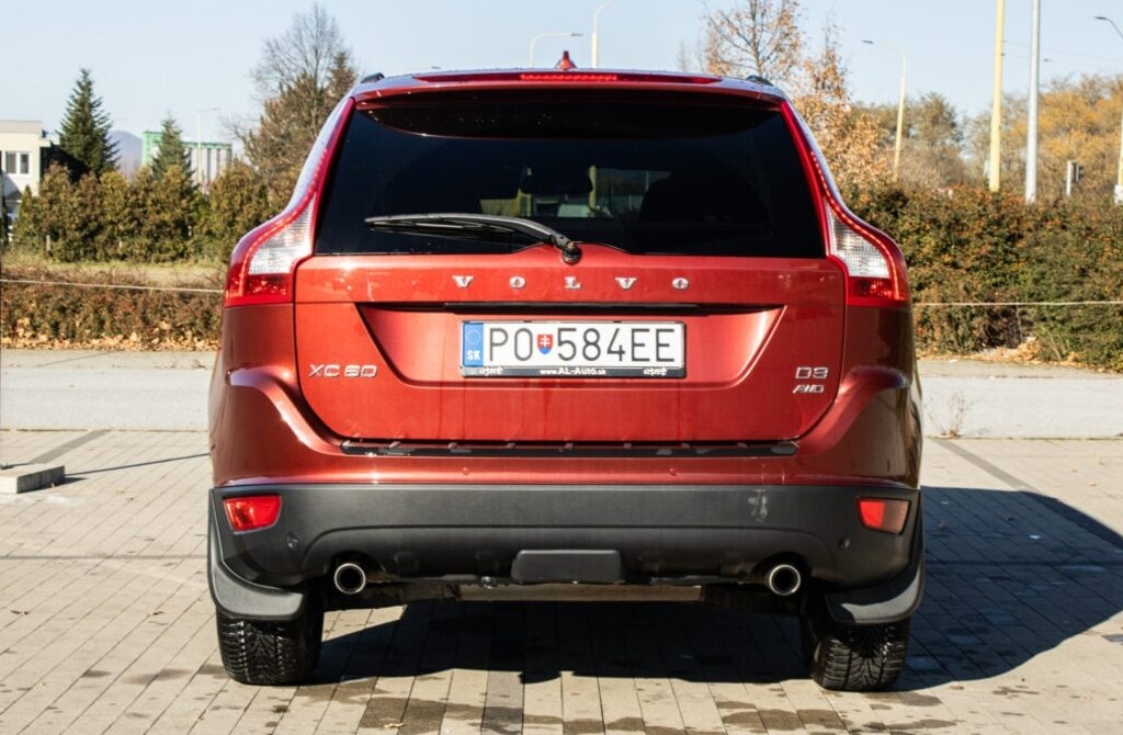 Volvo XC60 2.4D Momentum, 120kW (2011) - 6