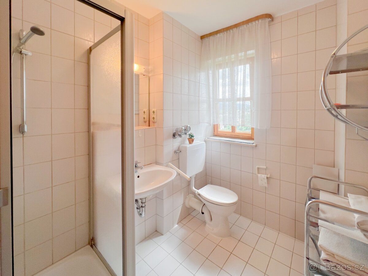 Prodej bytu 2+kk s garážovým stáním - 6
