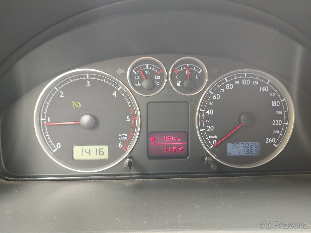 Sharan 1.9 TDI 7 míst - 6