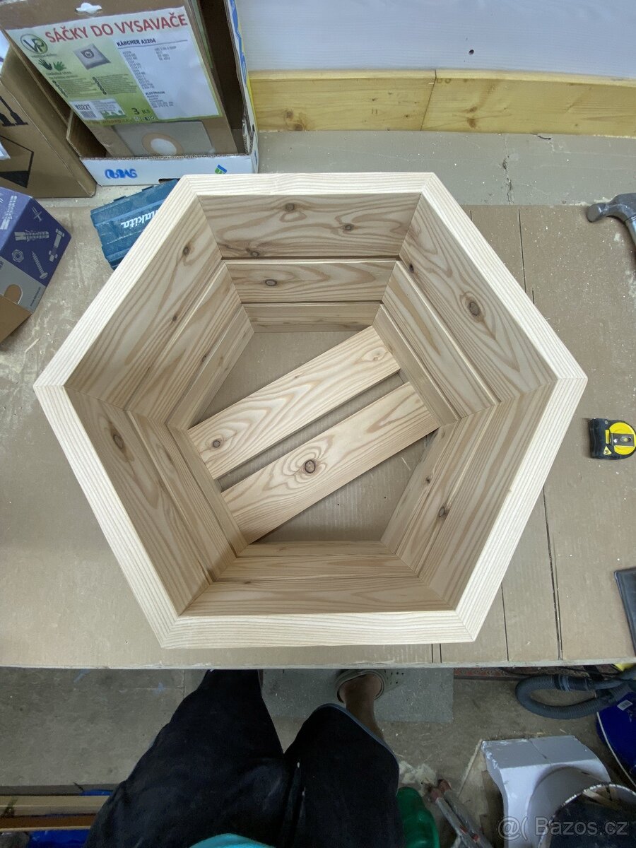 dřevěný truhlík - 6