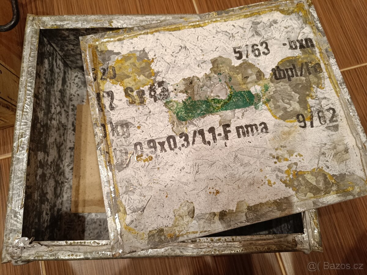 stará bedna na náboje - 6