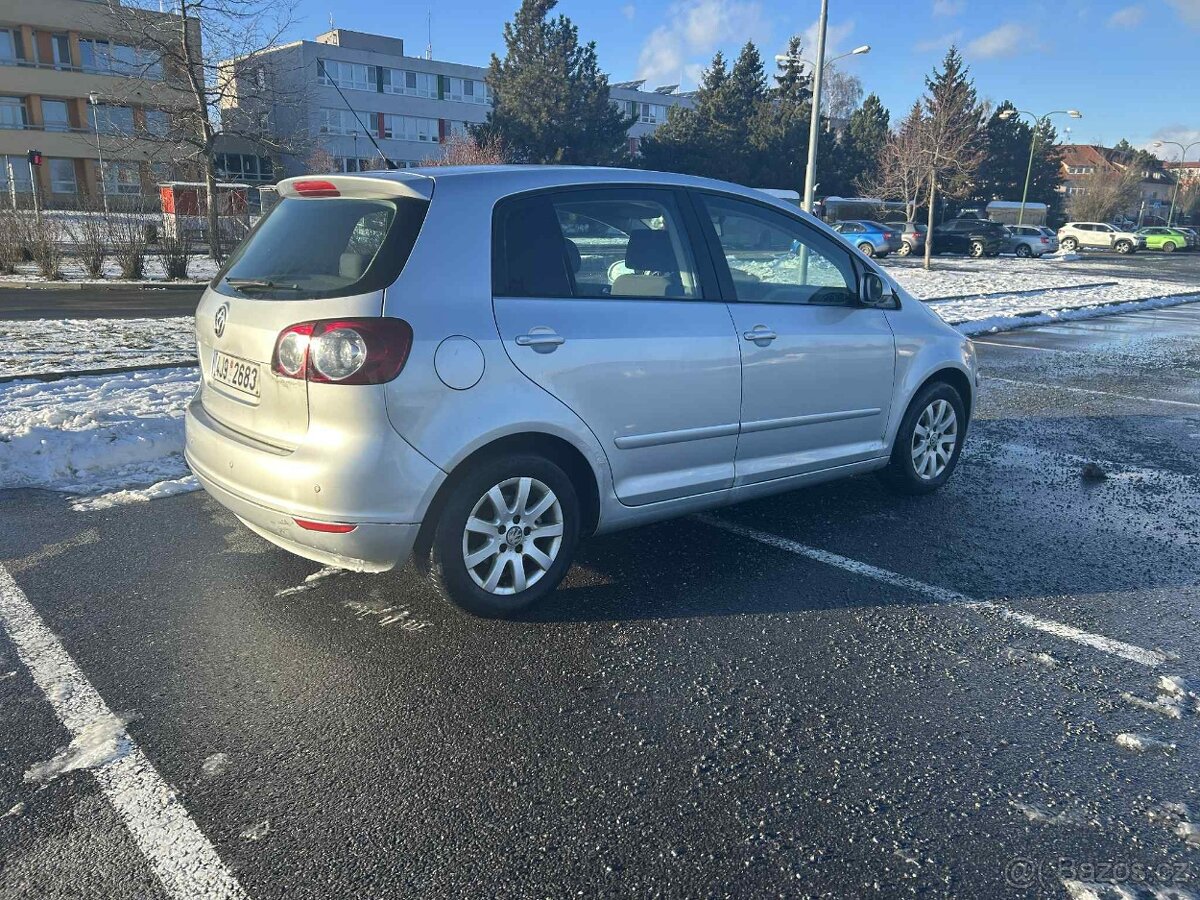 Prodám VW Golf V Plus 1.9TDI 77kw - 6