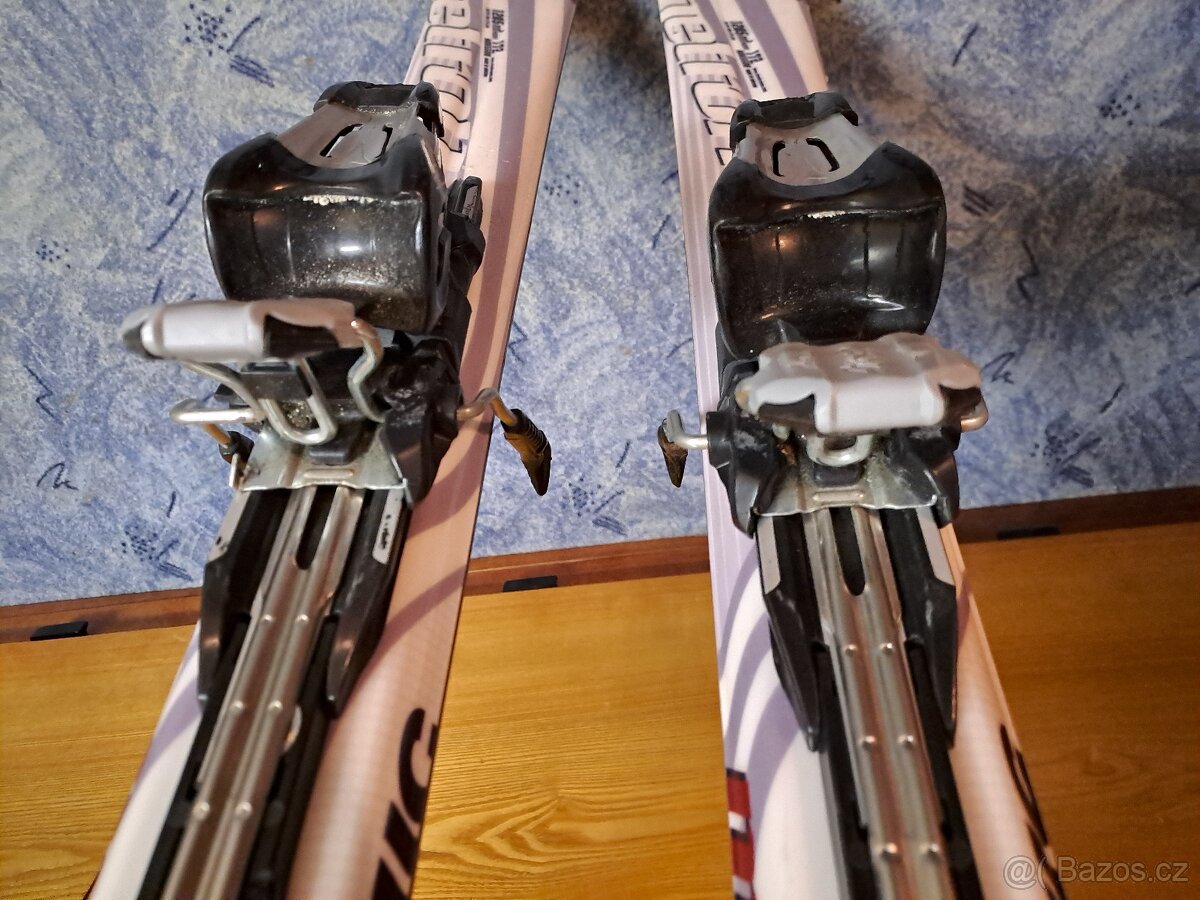 Lyže ATOMIC pro rekreační i pokročilejší lyžaře. - 6