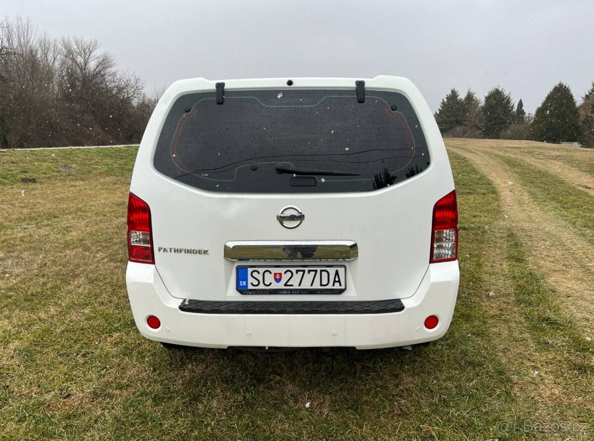 Nissan Pathfinder 2.5DDTi 4x4 - 6