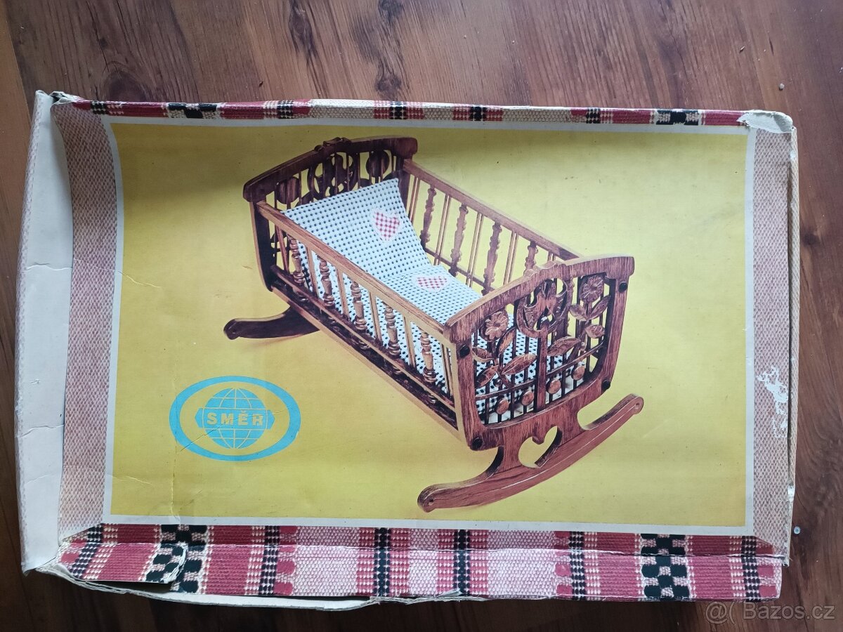 Dřevěná kolébka pro panenky - 6