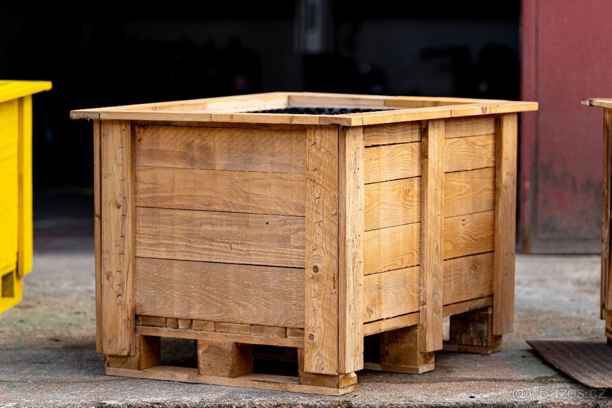 Vyvýšené záhony z masivu - 6