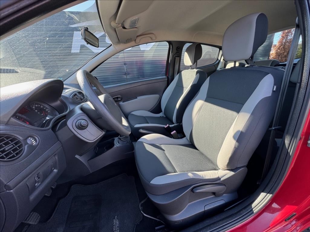 Renault Clio 1,5 (2009) - 6