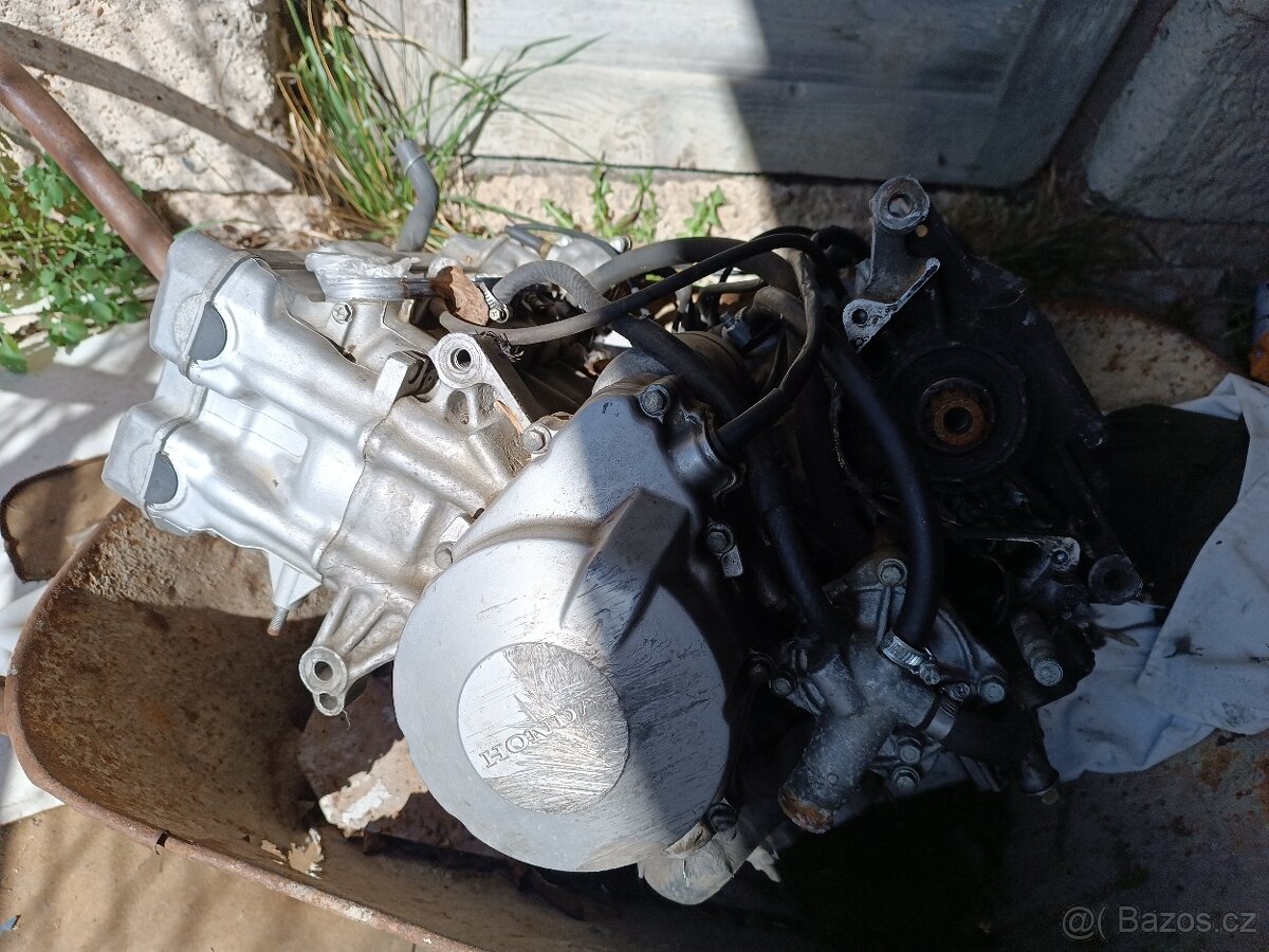Honda cbr 600f - 6