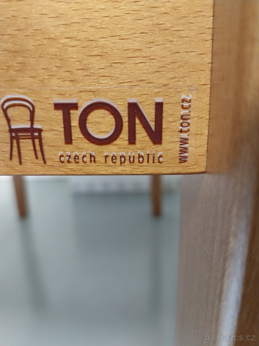 Jídelní set TON 4x židle + stůl - 6