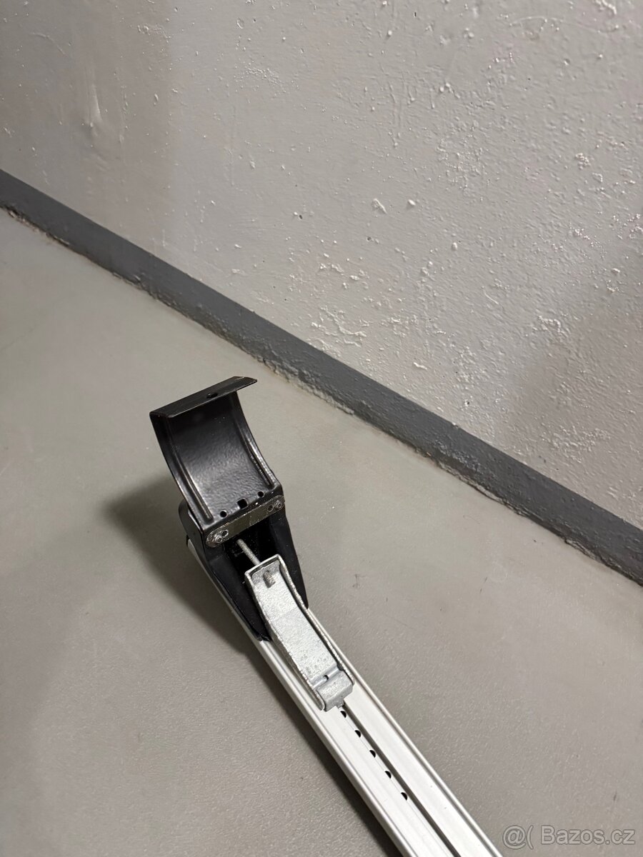 Střešní nosiče La Prealpina – alu příčníky + patky (Kit 25) - 6