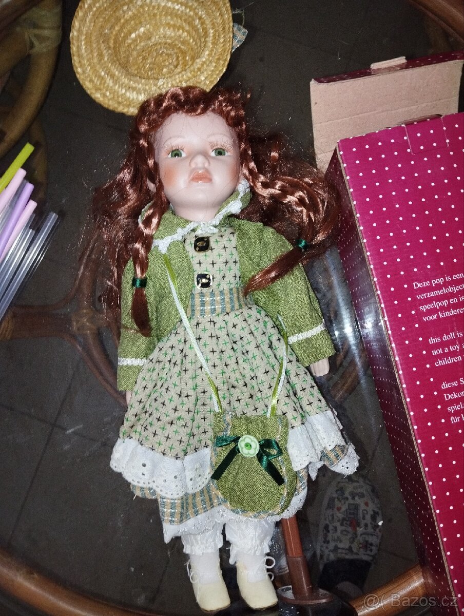 Krásná sběratelská panenka s porcelánovou hlavickou - 6