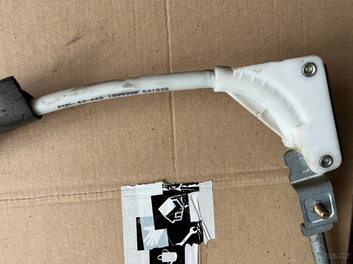 Stahování okna Felicia - 6