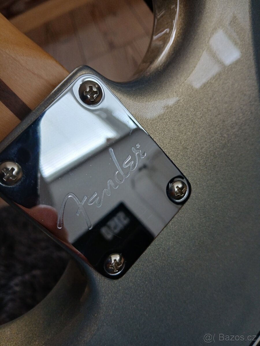 Fender Stratocaster HSH - 6