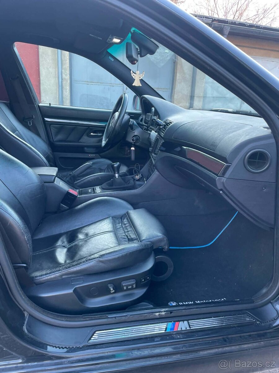 Bmw e39 528i tovární packet - 6