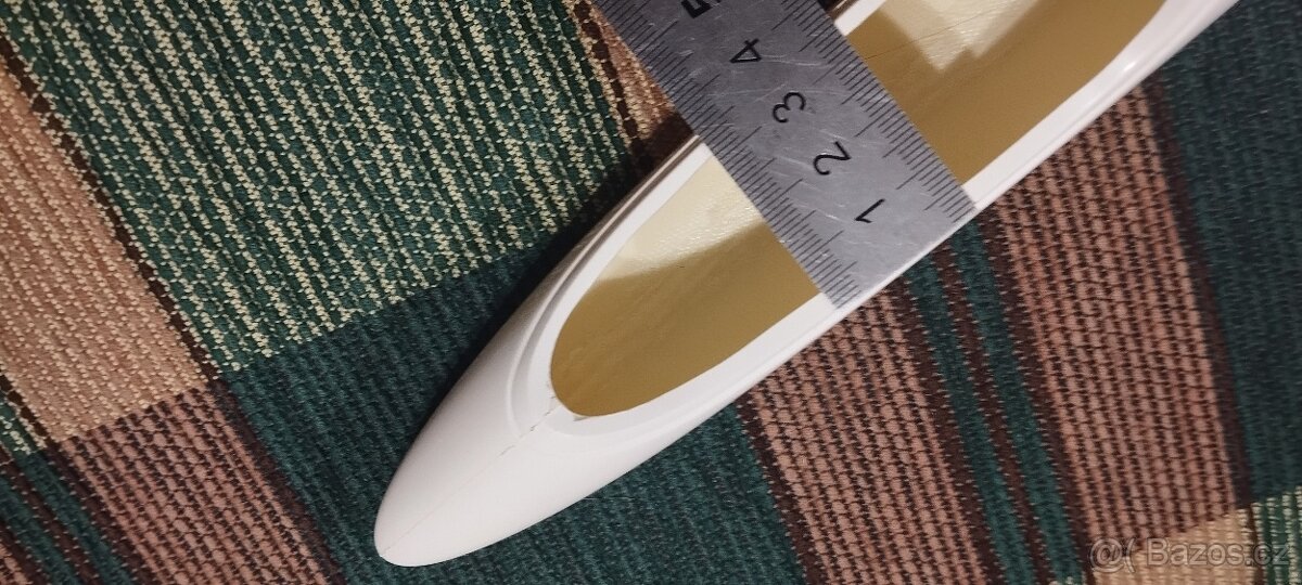 Laminátový trup pro RC model - 6