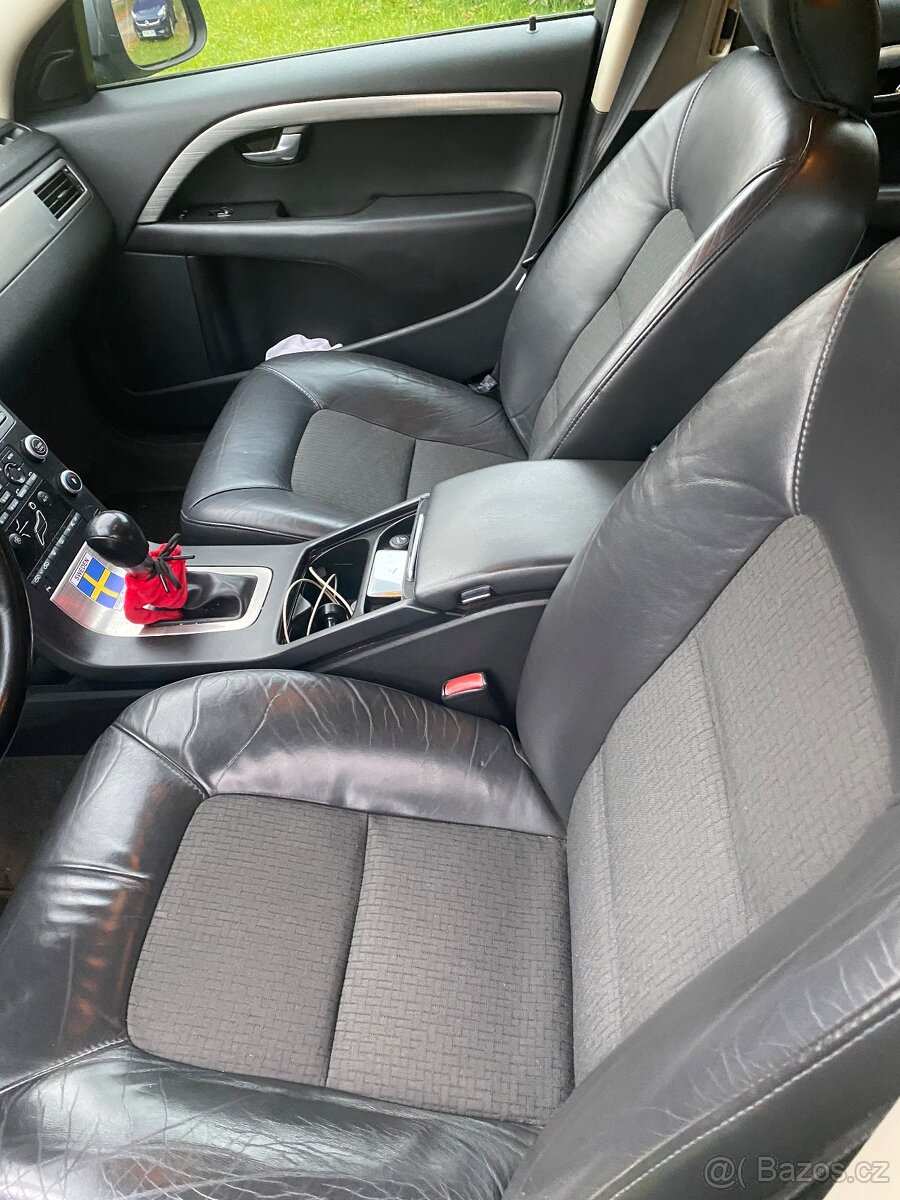 Prodám Volvo v70 4x4 - 6