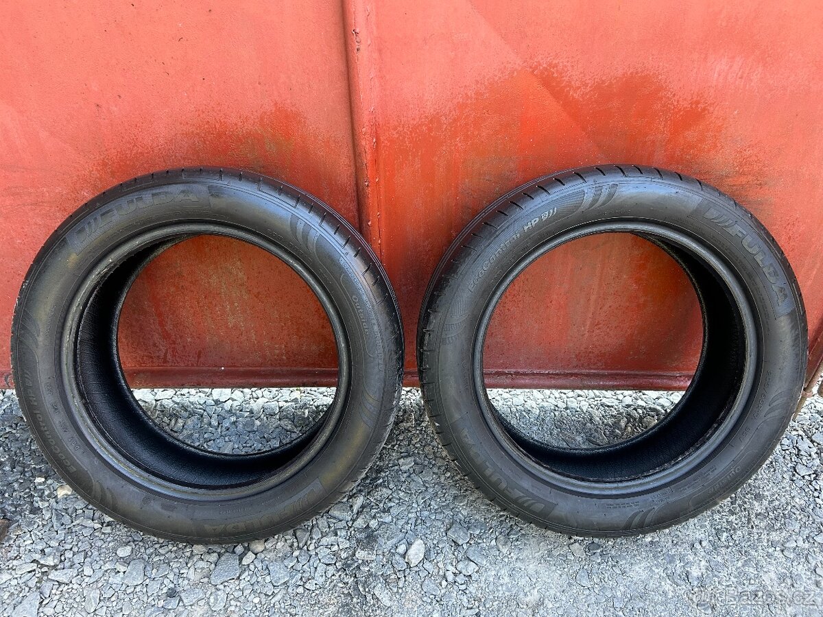 Prodám gumy 205/55/17 - 6