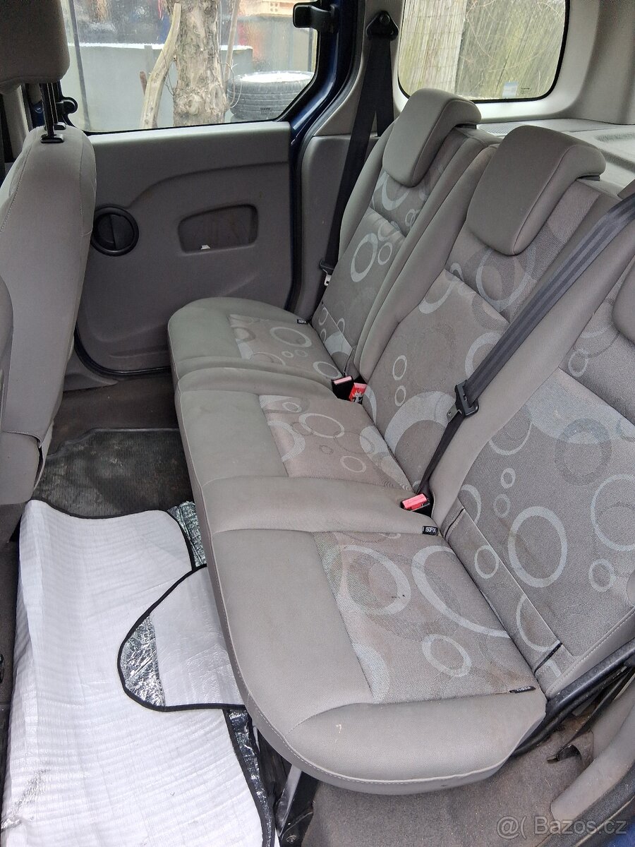 Renault Kangoo 1.5 - 6