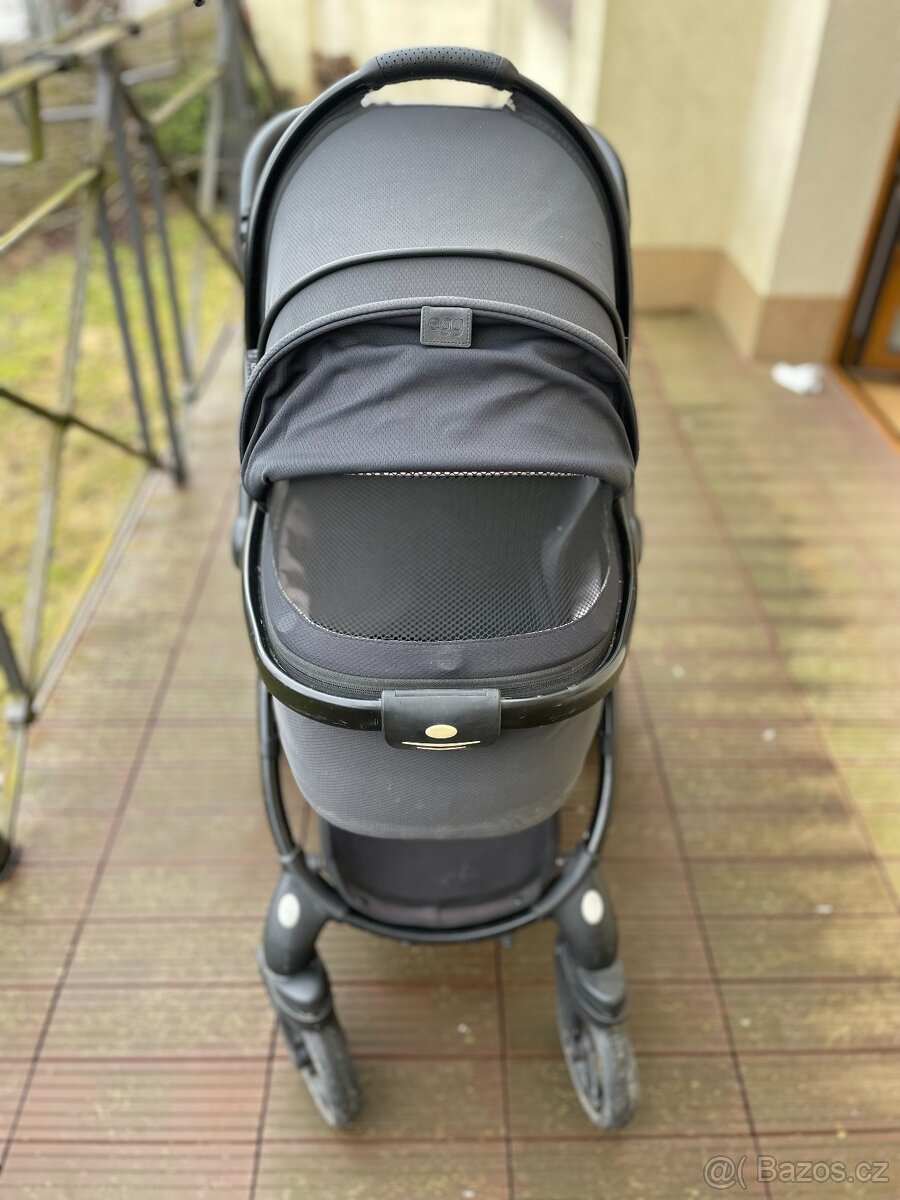 kočárek Egg 2 9v1 2021 Just Black - 6