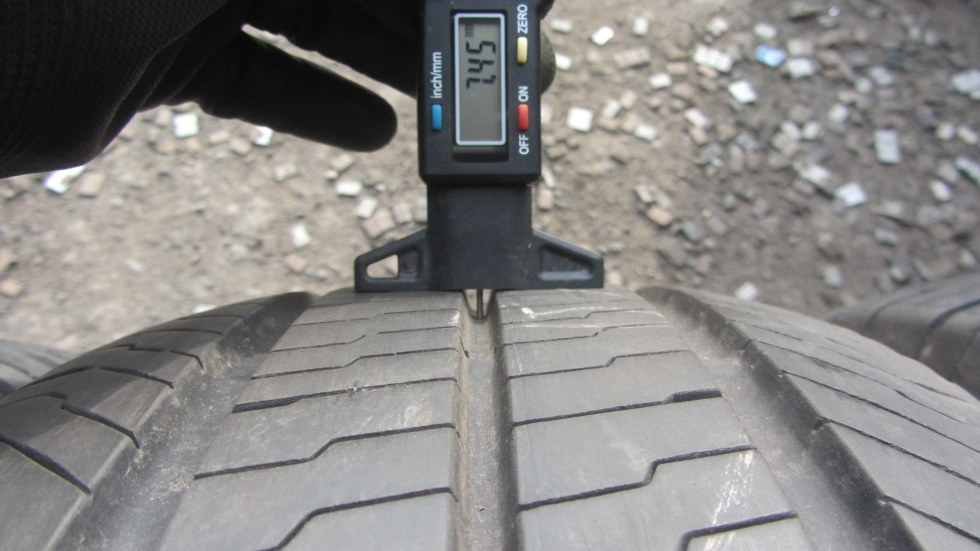 Letní pneumatiky 215/65/15c Continental - 6