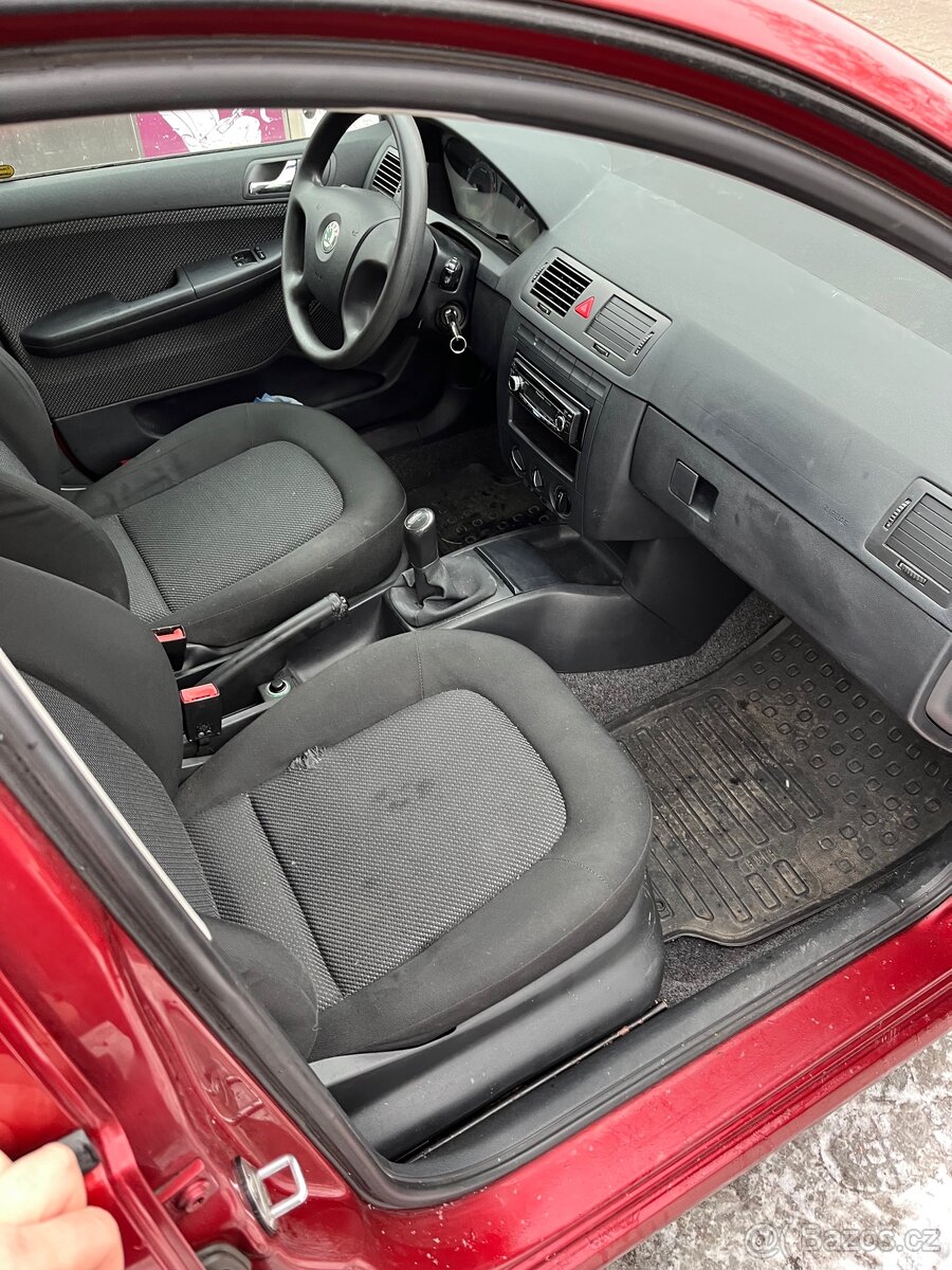 Škoda Fabia 1.2 benzín, r. 2006, olej měněn, sednout a jet. - 6